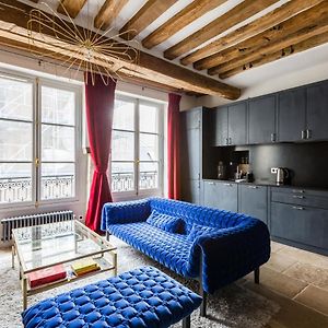 Veeve - Saint-Louis Style